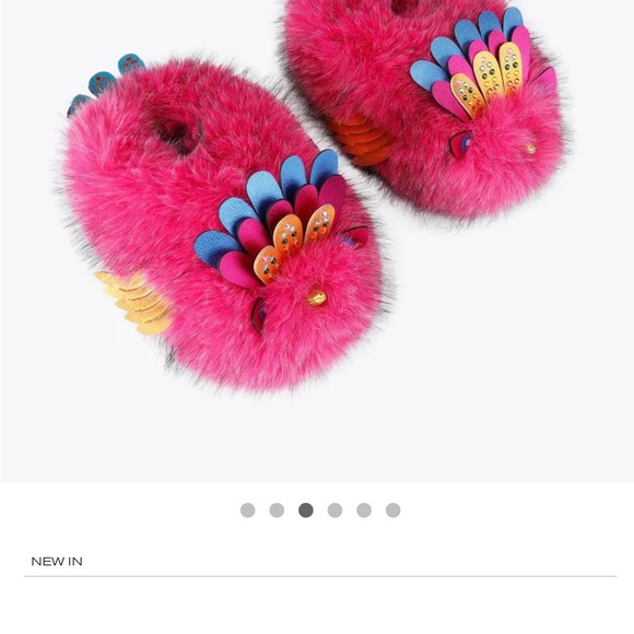 Kurt Geiger Fuchsia Eagle Fluff Slippers Brand New in box! - Picture 6 of 8